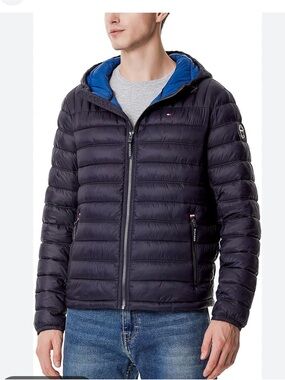 Tommy Hilfiger super lightweight puffer jacket medium Blue color